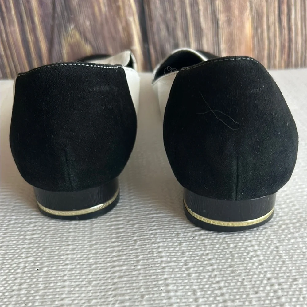 Anne Fontaine Black and‎ White Floral Loafers - Picture 5 of 11